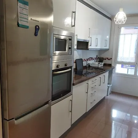 Apartamento Céntrico En Con Parking Y Wifi