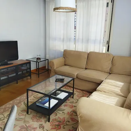 Apartamento Céntrico En Con Parking Y Wifi *